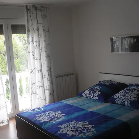 Ceki Apartment
