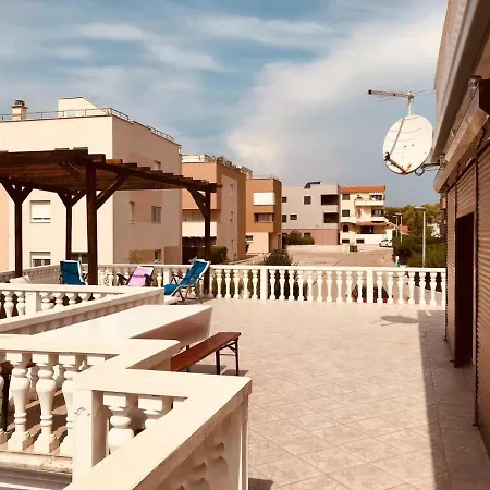 Apartment Ceki *