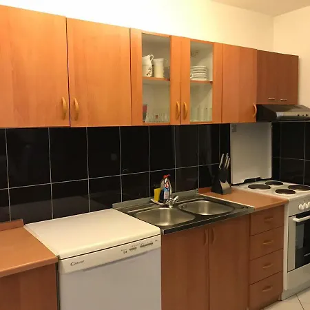 Ceki Apartament *