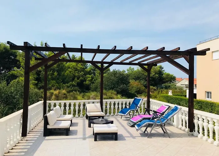 Ceki Апартаменты Задар